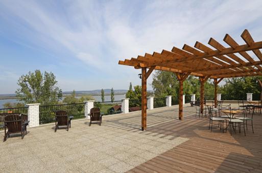 Atrium Agard Panzio Bed & Breakfast Gardony Exterior photo